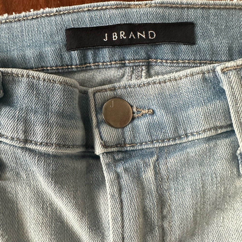 J Brand Maria High Rise Skinny Jeans in Superstar Destruct. Size 26 - Picture 4 of 6